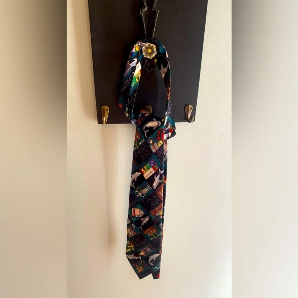 Nicole Miller vintage 1993 Shark lawyer silk necktie